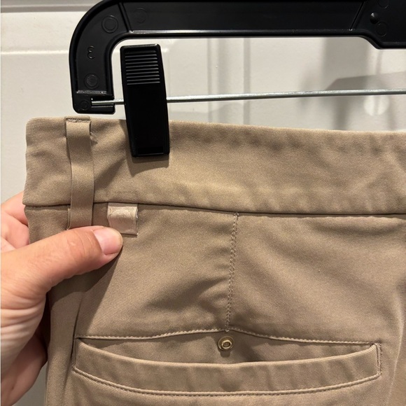 Lululemon Men's Commission Slim Fit Pant Tofino Sand Size 30 - Picture 5 of 6